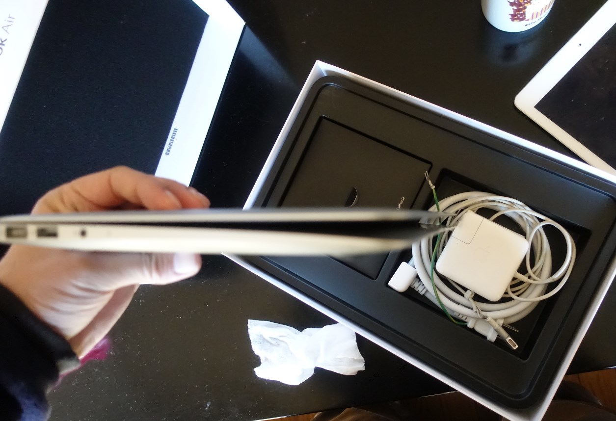 Macbook Air11のバッテリーが膨張したまま買取査定に出した結果 いろいろブログ
